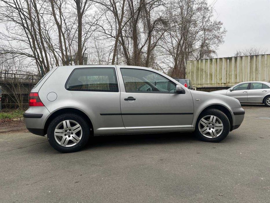VIN WVWZZZ1JZ3W074624 фото оголошення 3 з 10