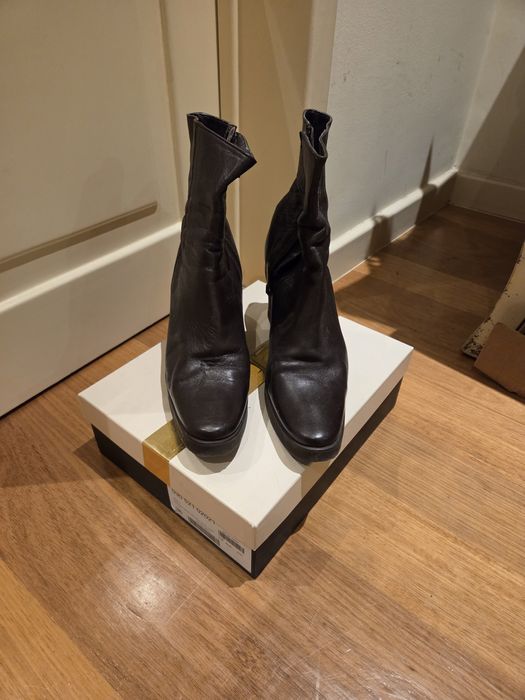 Botas Castanhas em pele