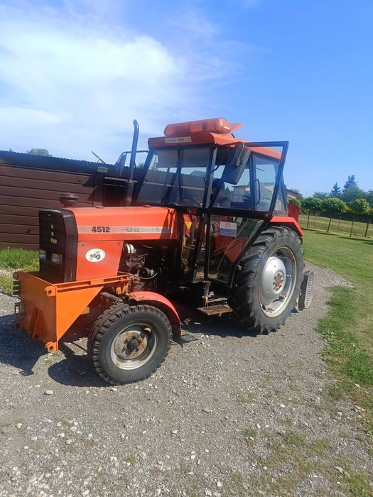 Ursus 4512 z plugiem