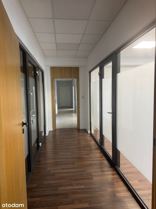 Lokal usługowo biurowy w centrum Osielska