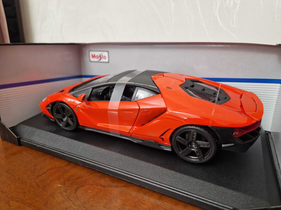 Лот №24.Lamborghini Centenario. 1/18 Maisto.