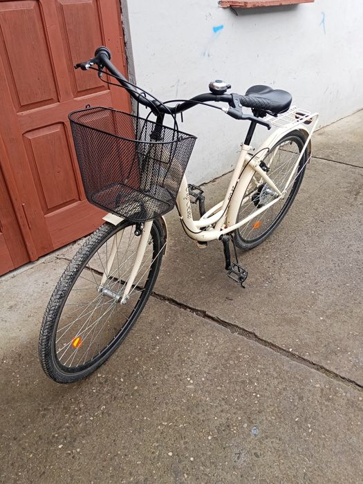 Rower damski z przerzutkami, koła 28