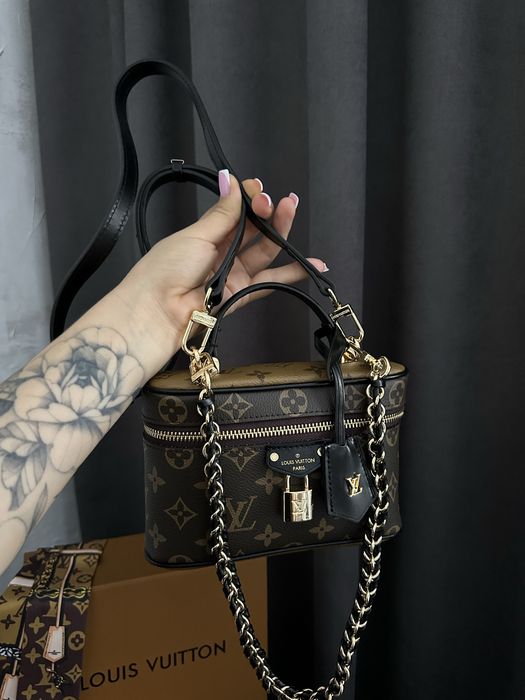Сумка шкіряна louis vuitton vanity chain poich , луі вітон