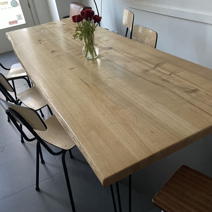 Mesa grande de madeira – 240cm x 80cm