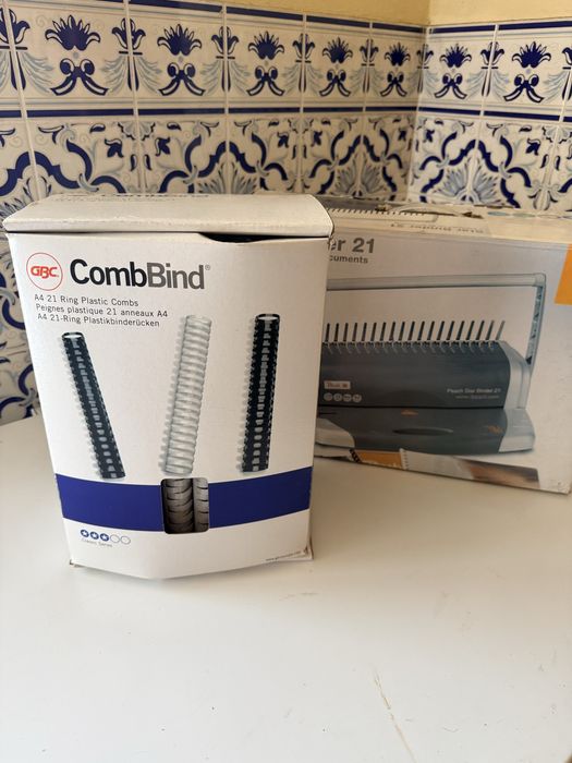 Encadernadora com OFERTA de caixa de lombadas