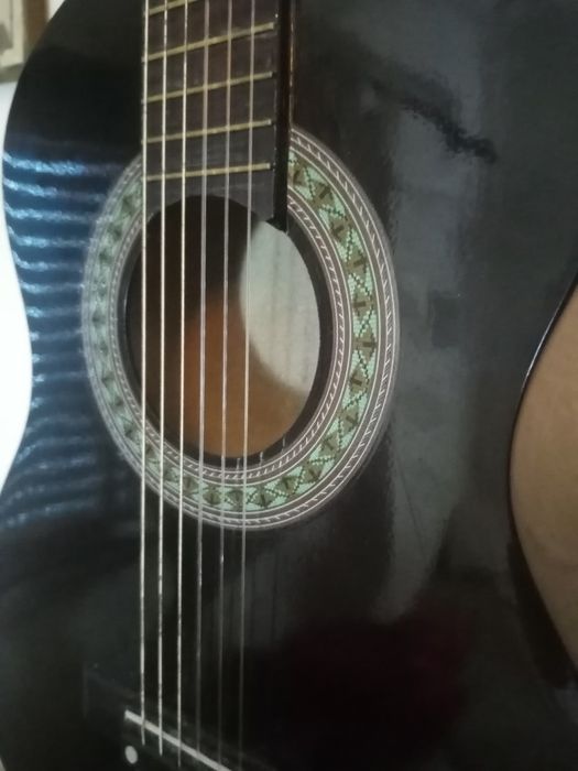 3/4 Classical Guitar458406953673697280
