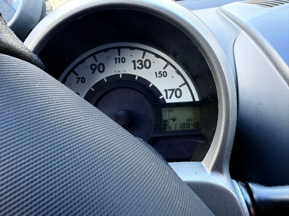 Peugeot 107 black and silver