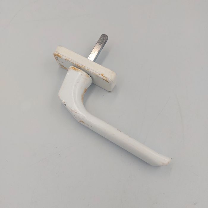 Używana klamka do okien