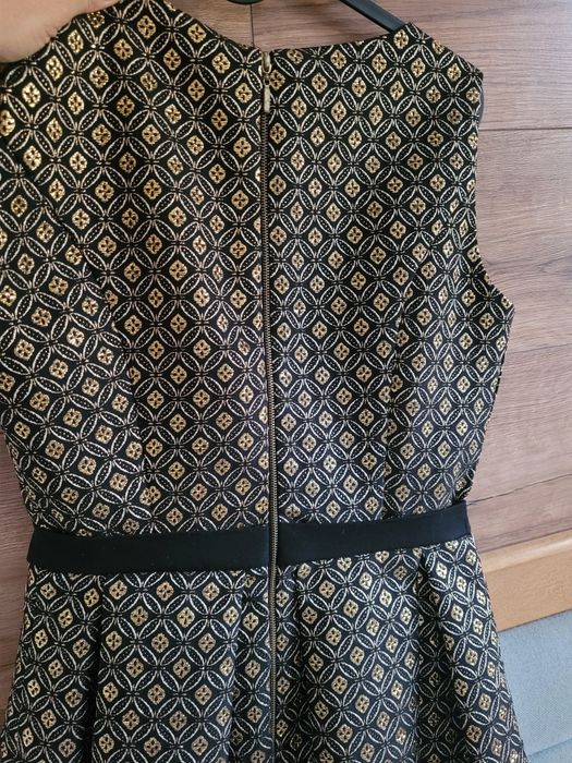 Sukienka elegancka złota nitka wesele komunia