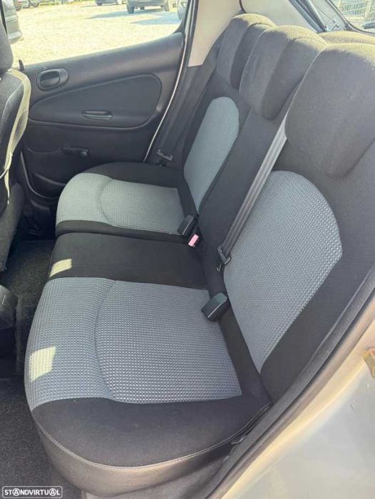Peugeot 206 1.1 com Ar Condicionado e IUC e inspeção em dia