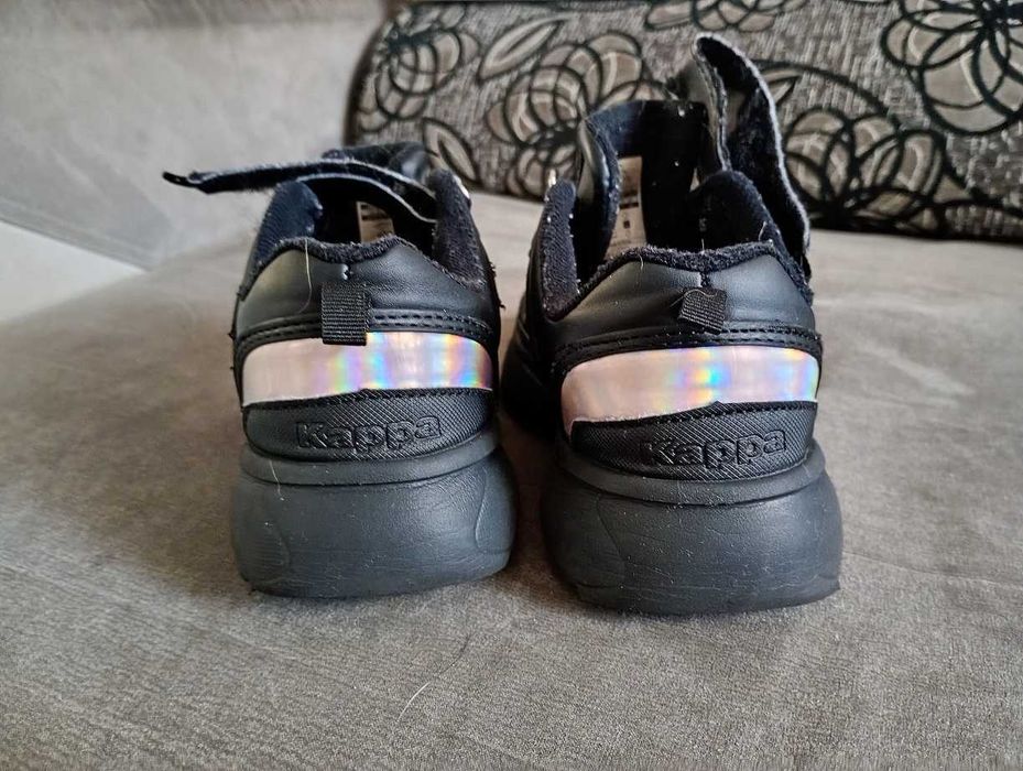 Adidasy dla dziewczynki 35