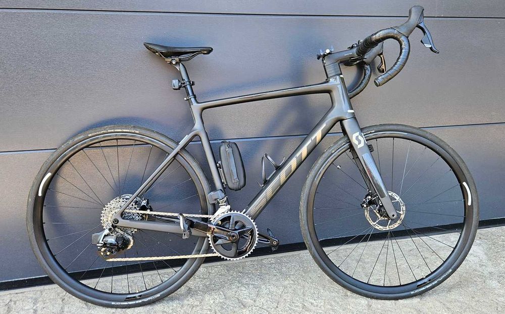 Scott Addict 10 carbon black L56