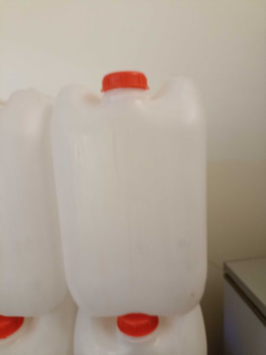 White Plastic Jerry Cans - 20L64738955943041121
