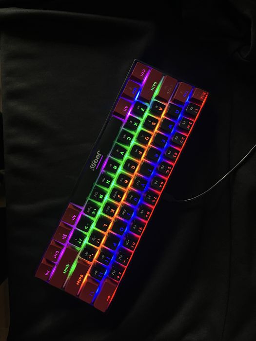 Продаю игровую механическую клавиатуру