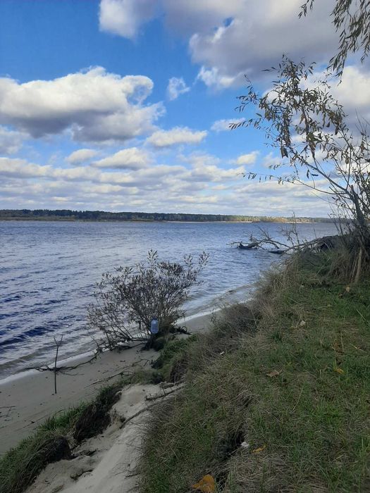 Будинок в с.Хрещатик, з ділянкою під будівництво