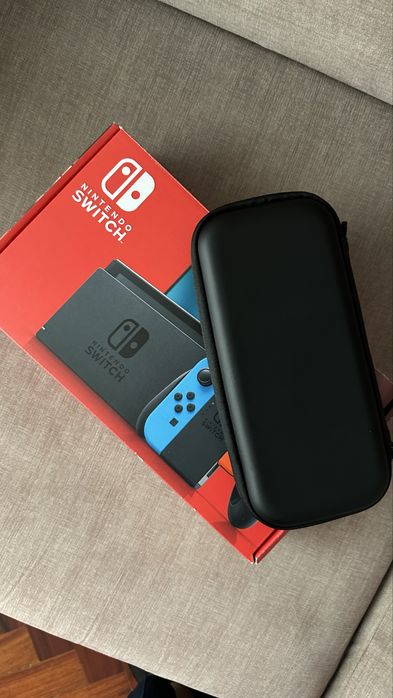 Nintendo Switch c/ Caixa + Bolsa