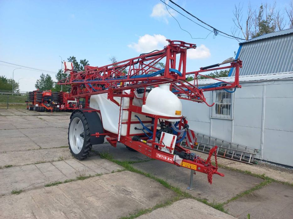 Продам прицепной опрыскиватель TETIS 3024   2026