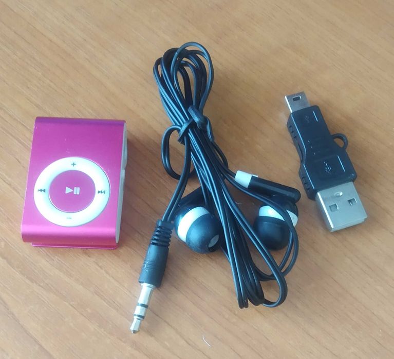 MP3 плеєр  у вигляді касети,кліпси