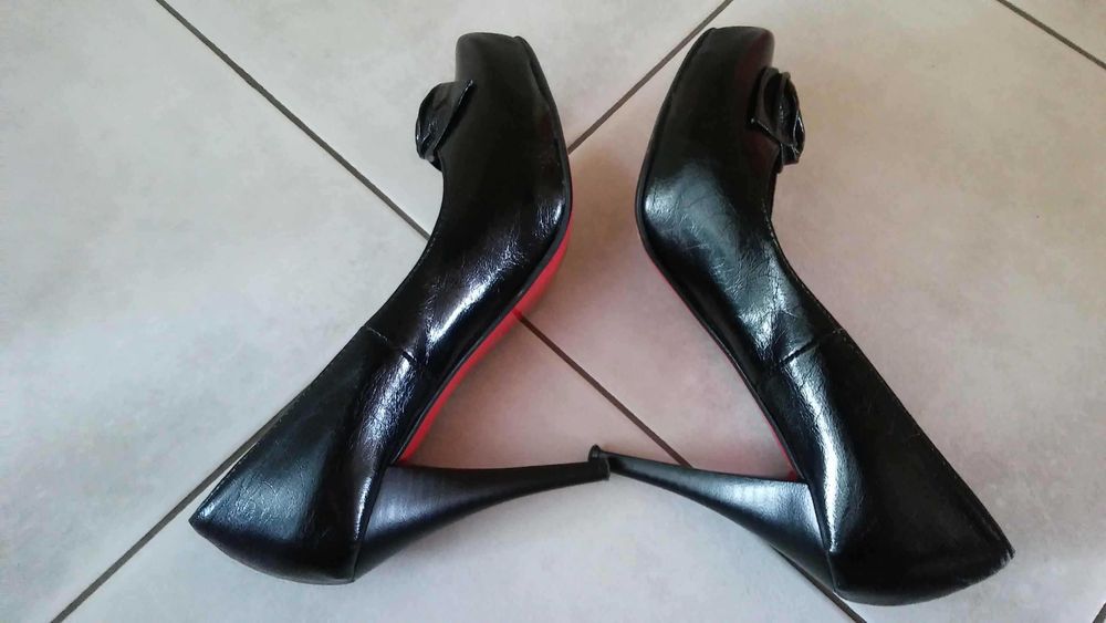 Szpilki damskie skórzane, rozmiar 37, Ciżemka, stan idealny