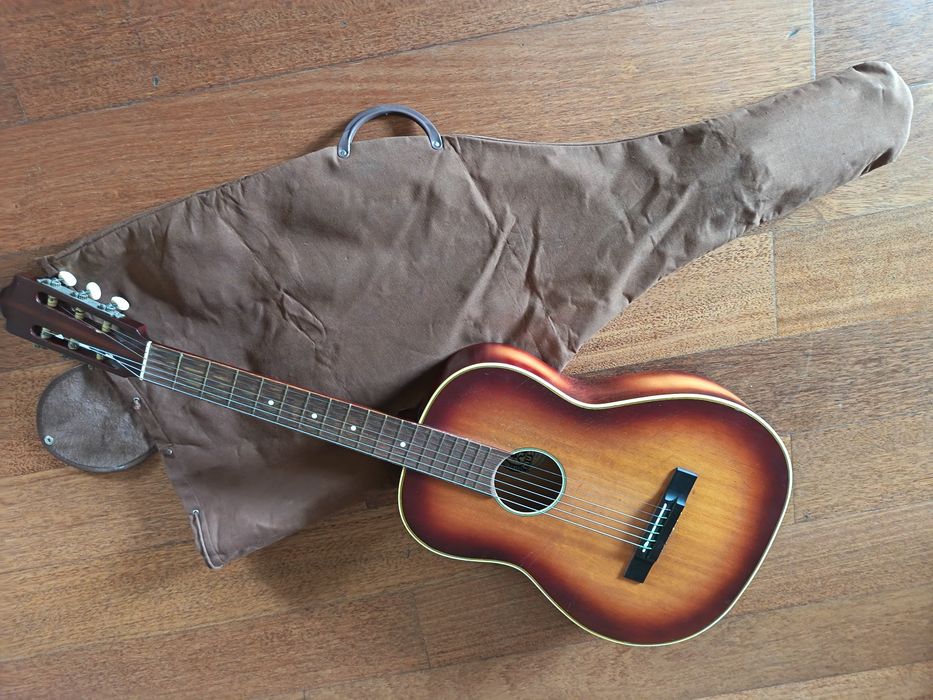 Gitara klasyczna MUSIMA duża