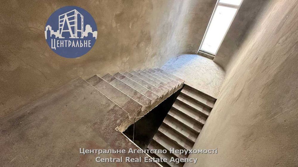 Пропонується в оренду обʼєкт нерухомості для бізнесу.