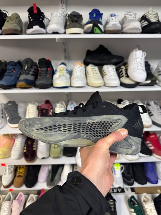 ОРИГІНАЛ 100% Кросівки Adidas Anthony Edwards 1 Low JI4066 Сірий 42 2/3