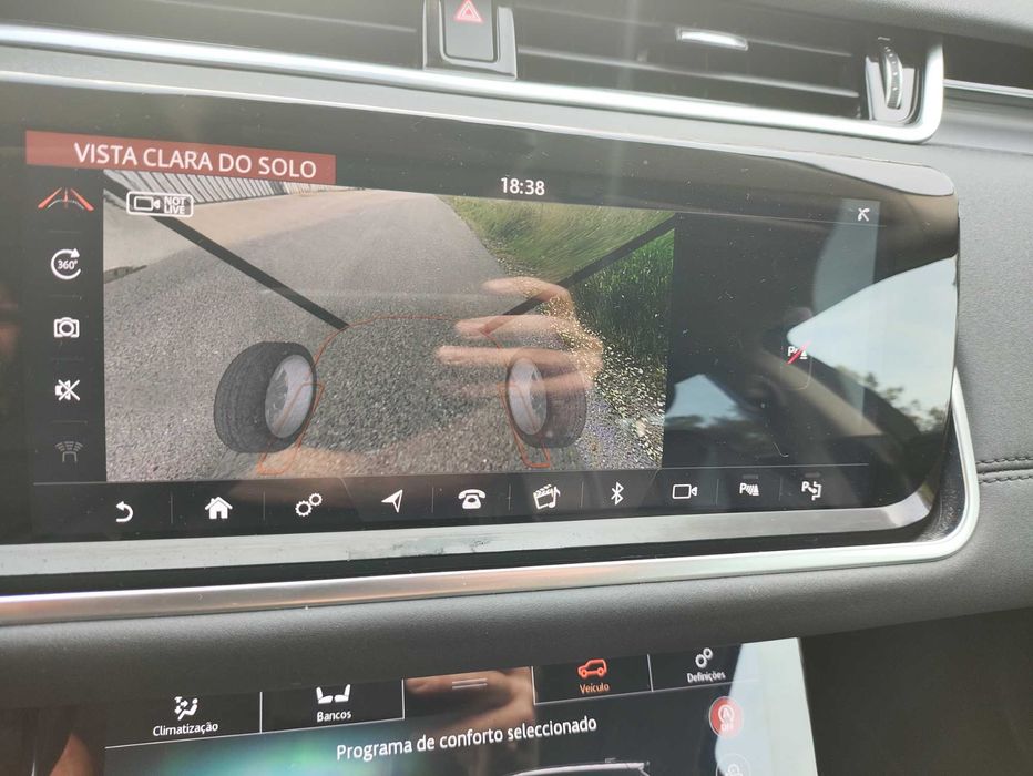 Land Rover range rover evoque 2.0 d180 awd r-dynamic hse auto