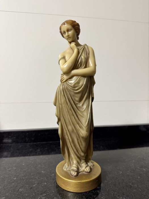 Estátua clássica feminina – decoração greco-romana – 33 cm