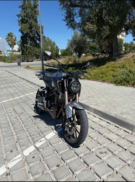 Honda CB125R 2023