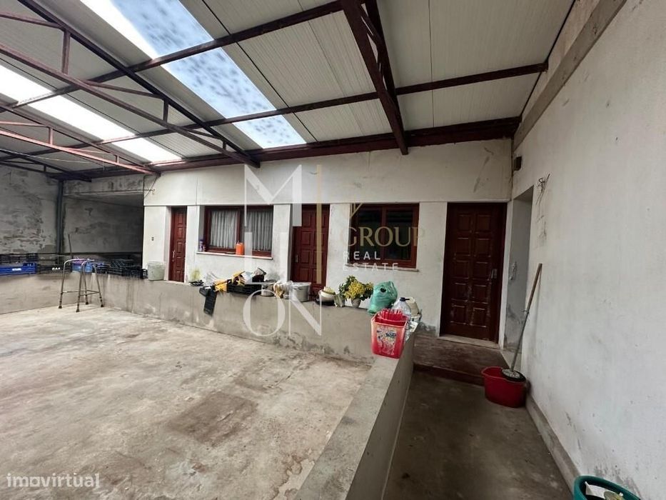 Moradia T5 Em Bustos | Lote De 2.050 M² | Oliveira Do Bairro