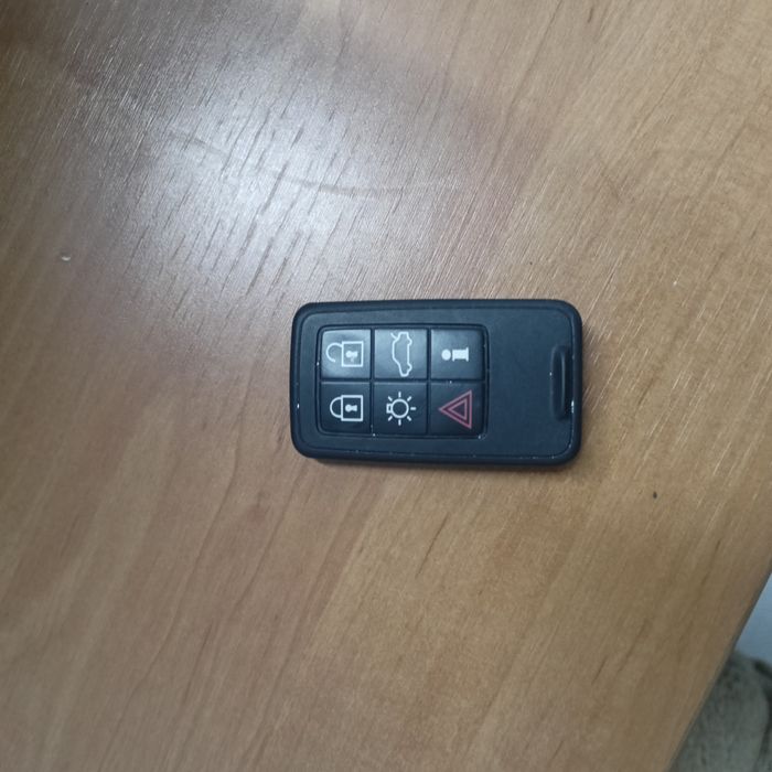 Kluczyk z systemem  keyless Volvo V60 XC60 S60 S80 v40