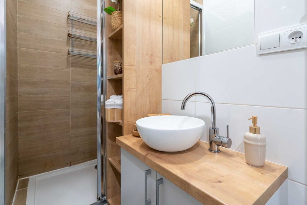 Nowy, komfortowy pokój w centrum - 10min UŚ, 10min Dworzec PKP