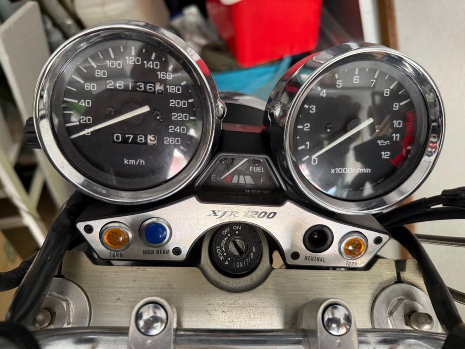 Yamaha XJR 1200 (1995)