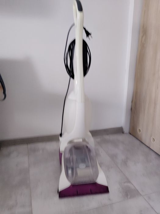 Odkurzacz piorący 700W