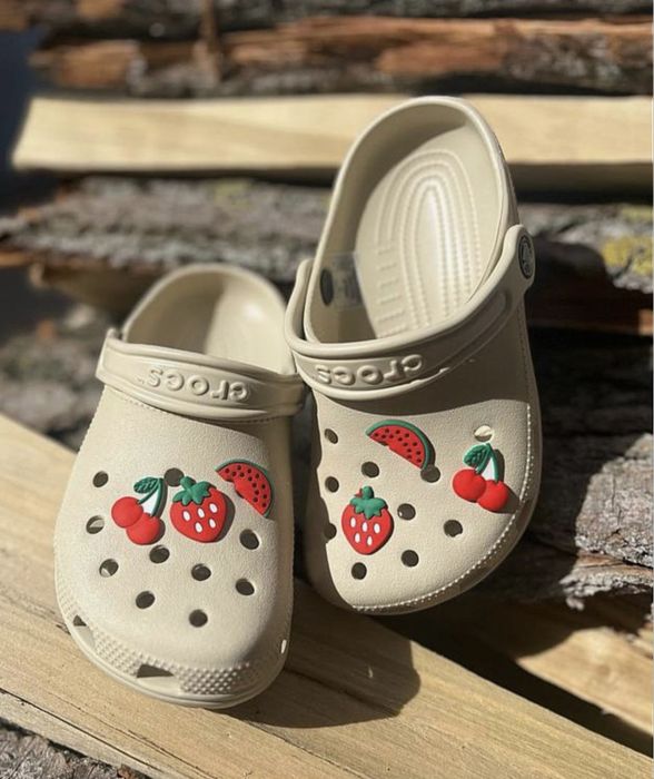 Crocs kids classic крокси дитячі на дівчинку білі молочні рожеві бузок