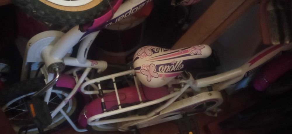 Vendo duas bicicletas para 7 anos como novas