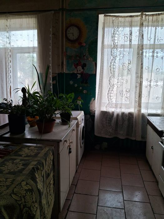 Продам ГОСТИНКУ 5мин ходьбы м)ХТЗ  4100уе