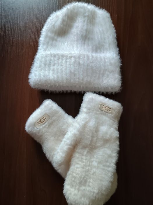 Зимовий набір  (шапочка та рукавички)