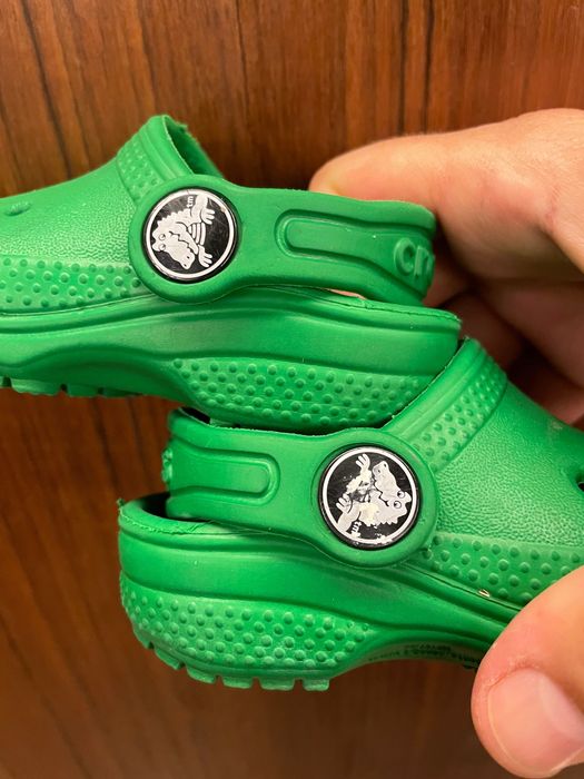 Crocs criança tamanho C4