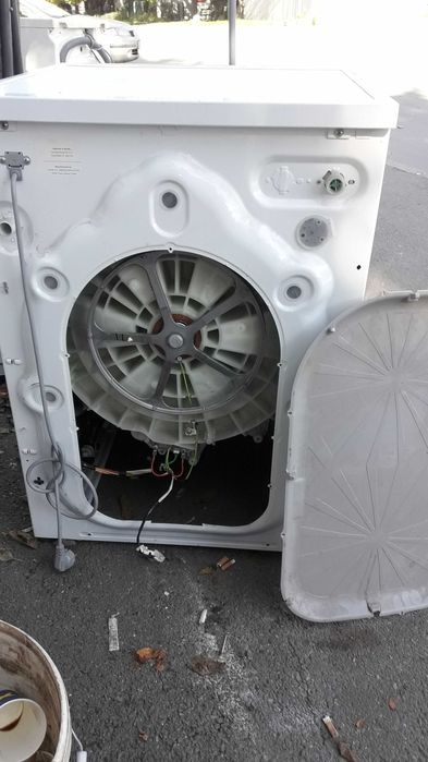 Стиральная машина Bloomberg на запчасти