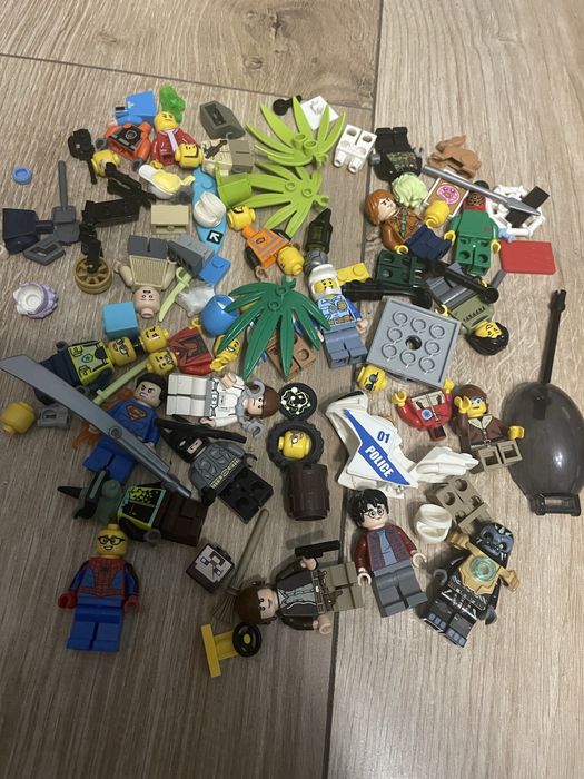 Lego mix 1.7kg ludziki
