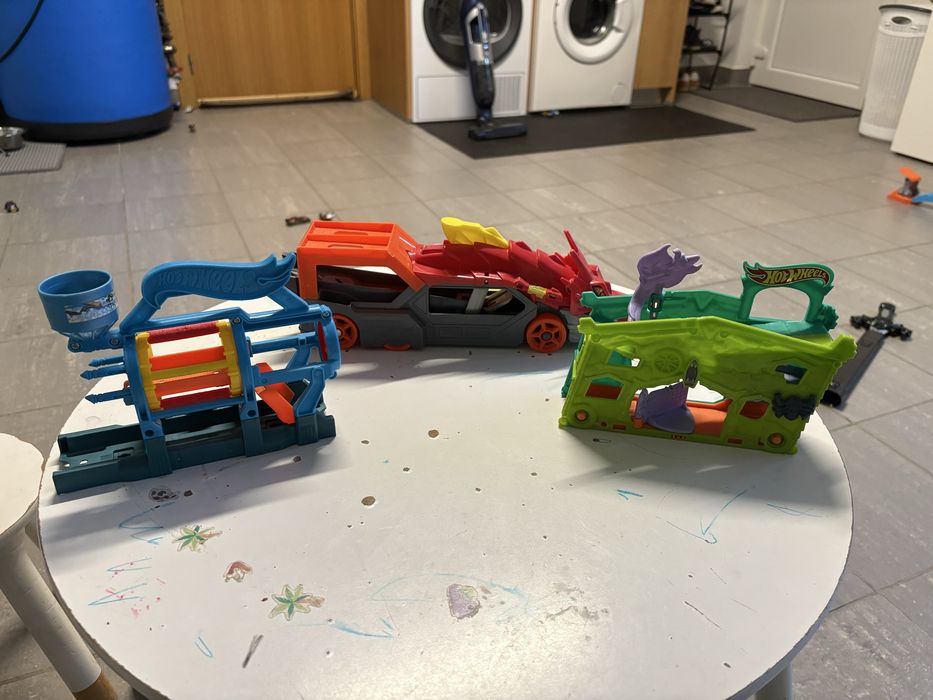 Varias pistas hot wheels