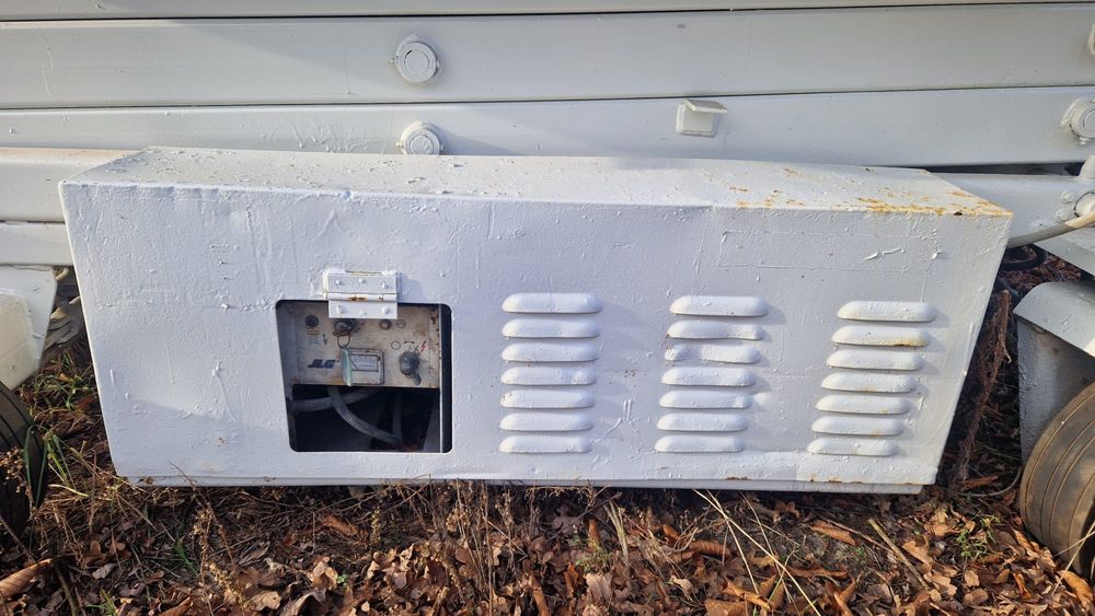 Podnosnik nożycowy JLG