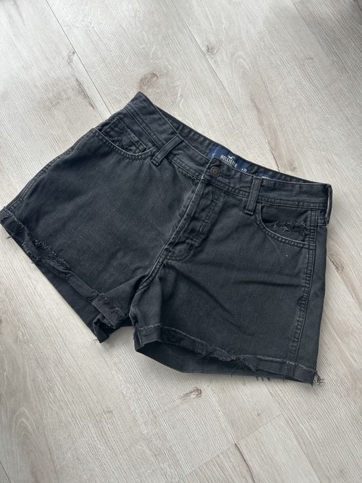Krotkie spodenki szorty damskie Hollister W28