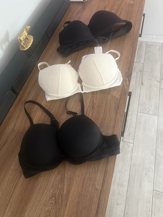 3 biustonosze triumph esotiq 65c