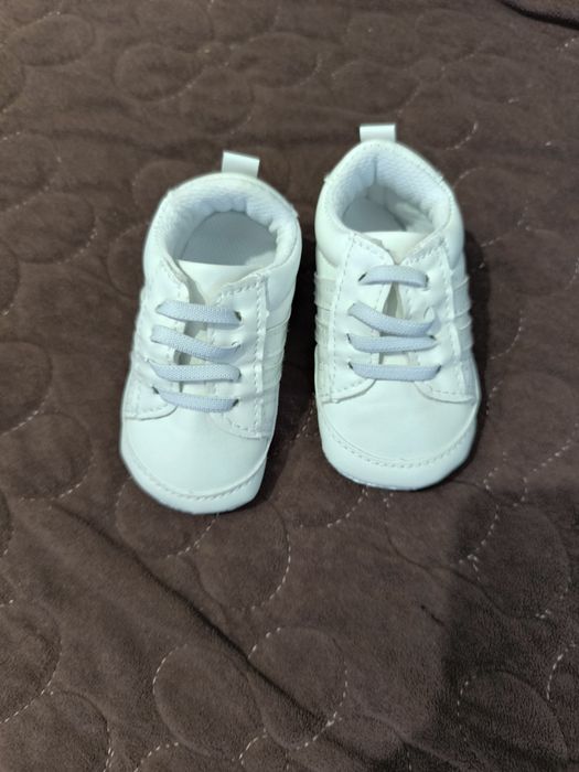 Кросівки - пінетки