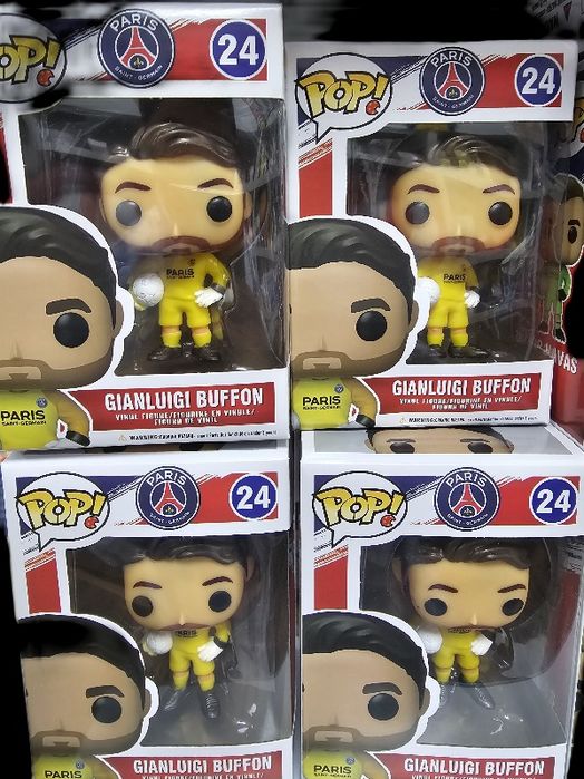 Messi e outros funko Pop futebol