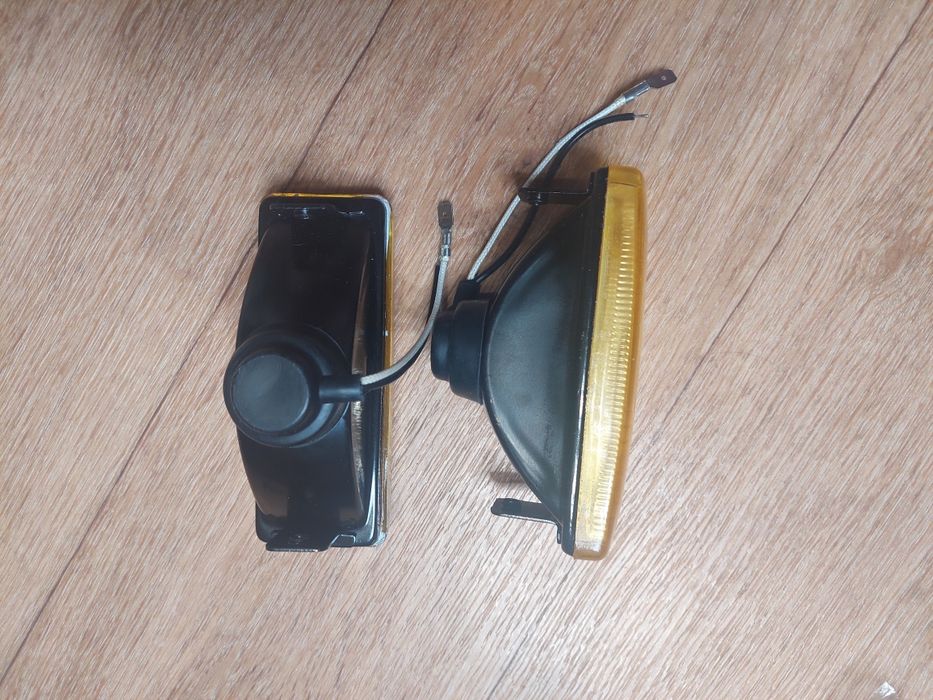 Галогені противотуиані фари