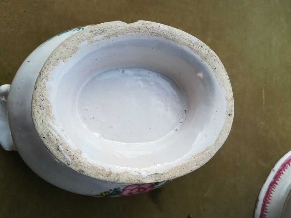 Antiga terrina de faiança de Coimbra pequena 20cm de asa a sas