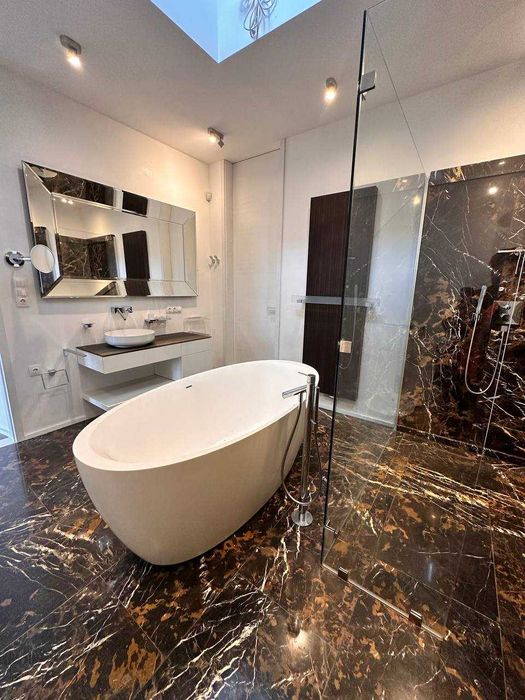 Продаж 3 кімнатної преміум квартири вул. Романківа (Червона)